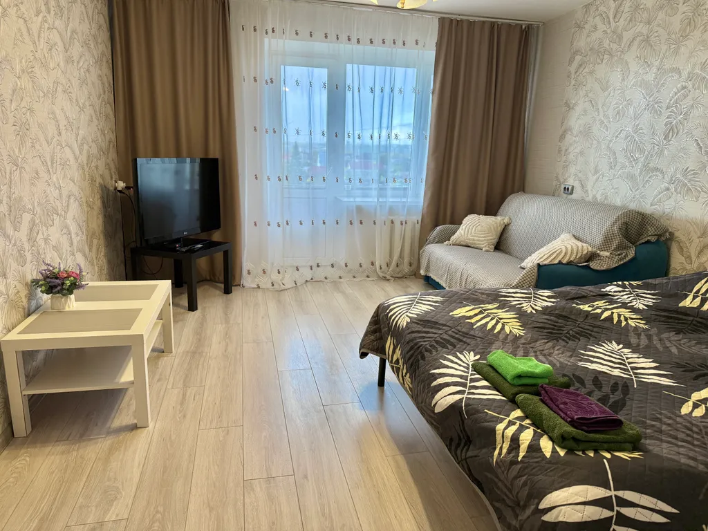 Просторная квартира в развитом районе — аренда посуточно в Камышлов