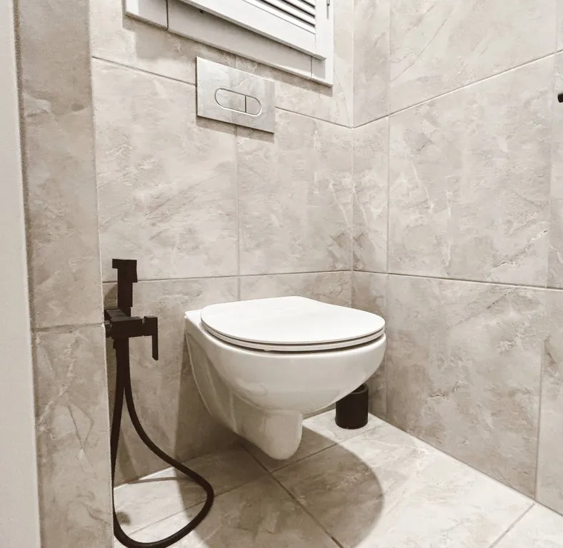 Двухкомнатная с балконом