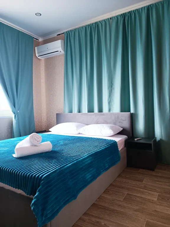 Дом - вилла - коттедж 5 спален
На территории бассейн