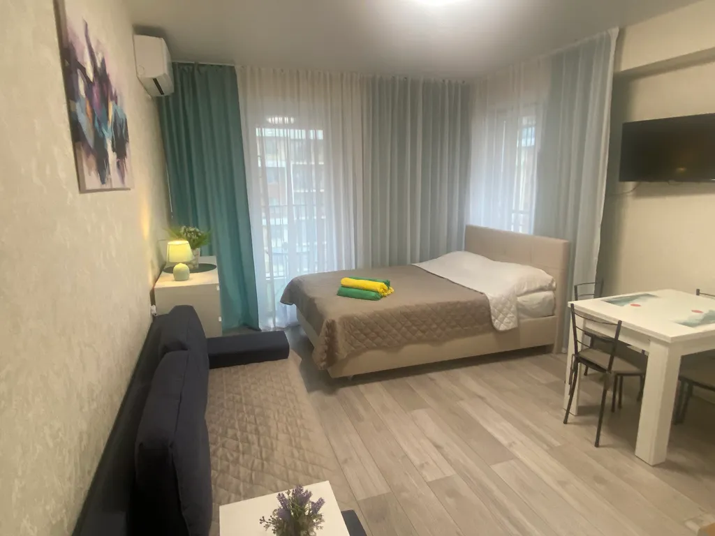 Видовая, уютная студия на первой береговой линии Море на ладони