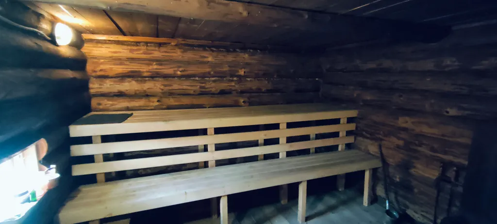 Вдали от суеты