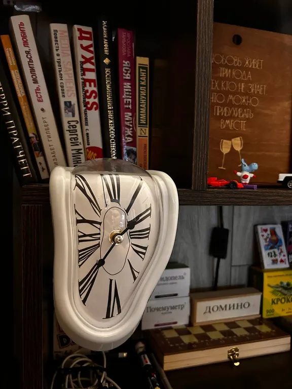 Дом с купелью и сауной, костровой зоной, мангалом и качелями