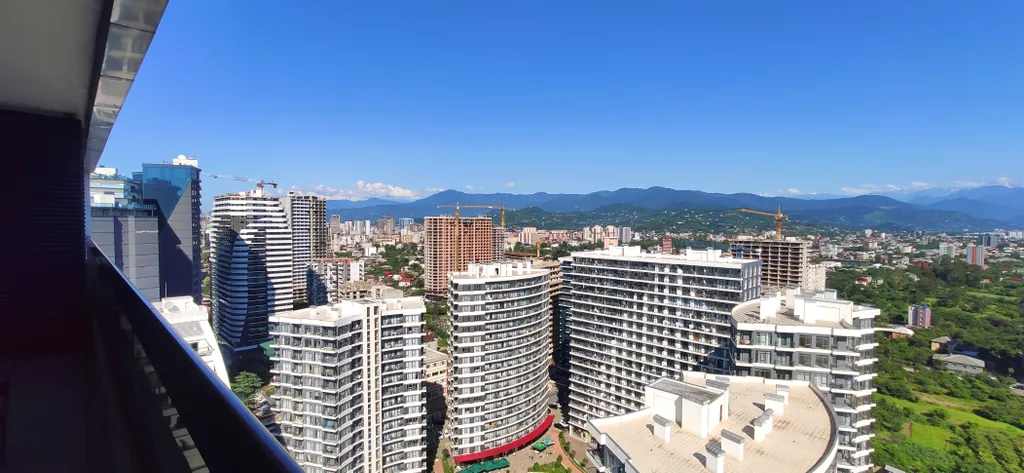 Апартамент в элитном комплексе у моря и парка с бассейном и спа-зоной