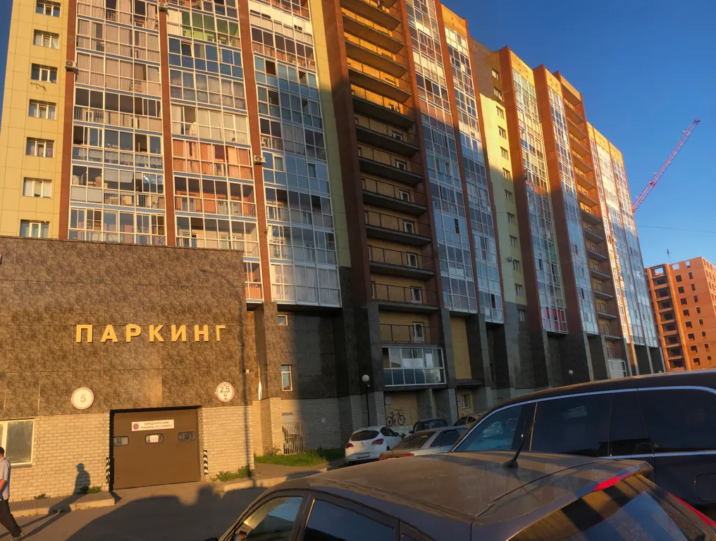 Просторная студия с видом на закат рядом с ТРЦ, локация - топ