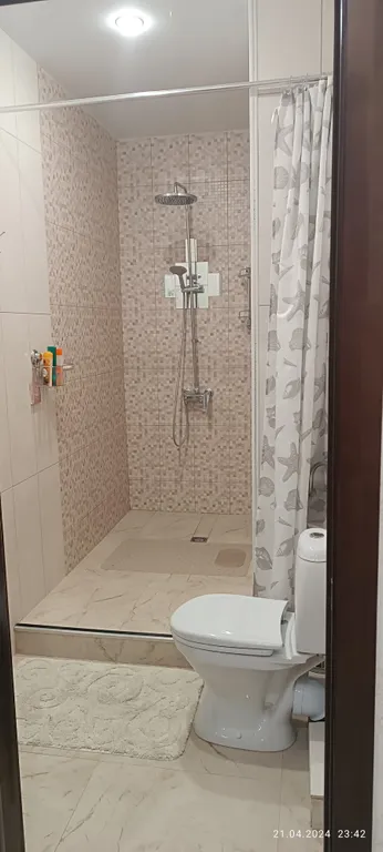 Квартира с видом на горы и набережную в центре города