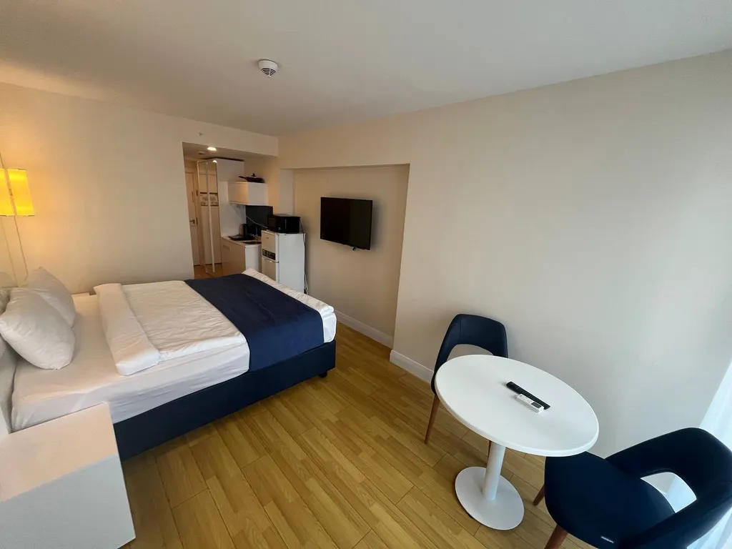 Апартаменты на первой береговой линии в апарт-отеле orbi city