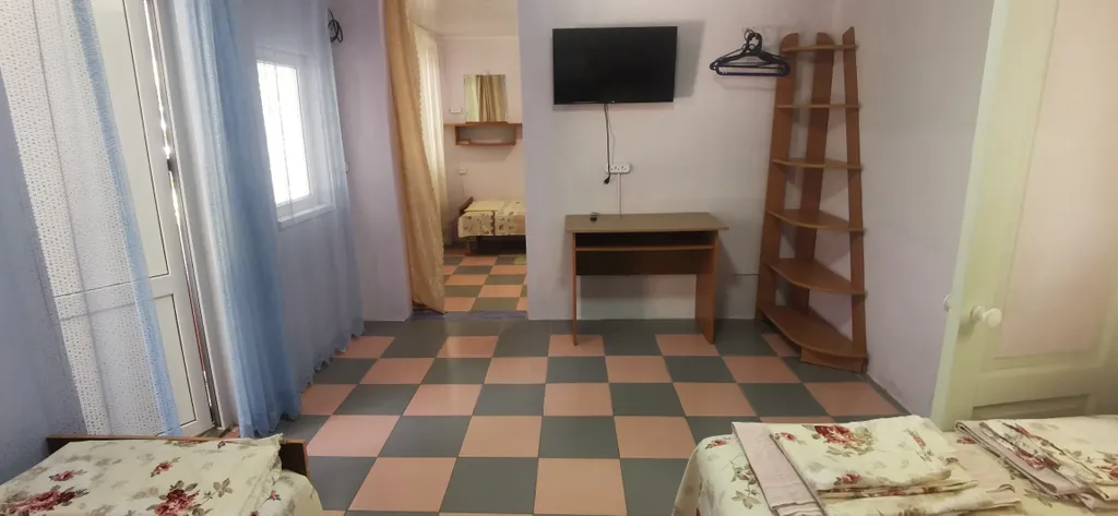 Коттедж 2-комнатный Дом — Кучугуры