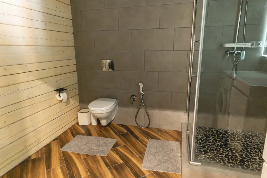 Новый дом с дизайнерским ремонтом