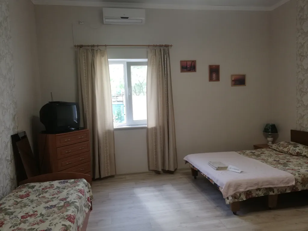 Коттедж Отдельный дом в СНТ — Евпатория