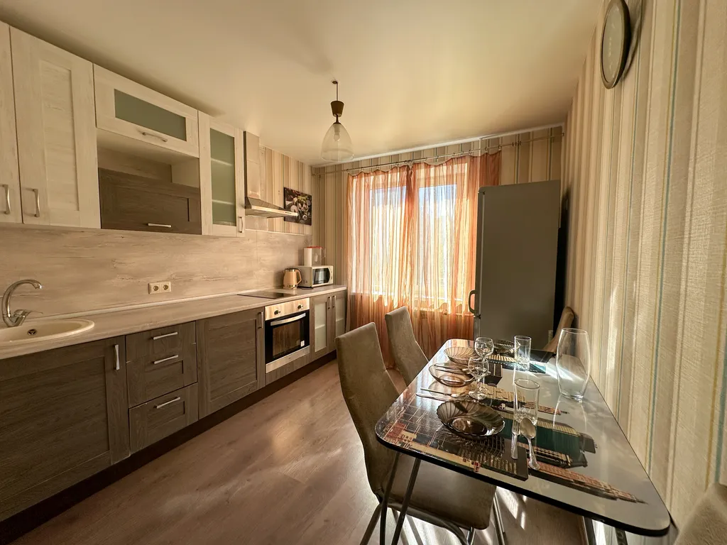 Двухкомнатная просторная квартира для вашего отдыха — аренда посуточно в Тольятти