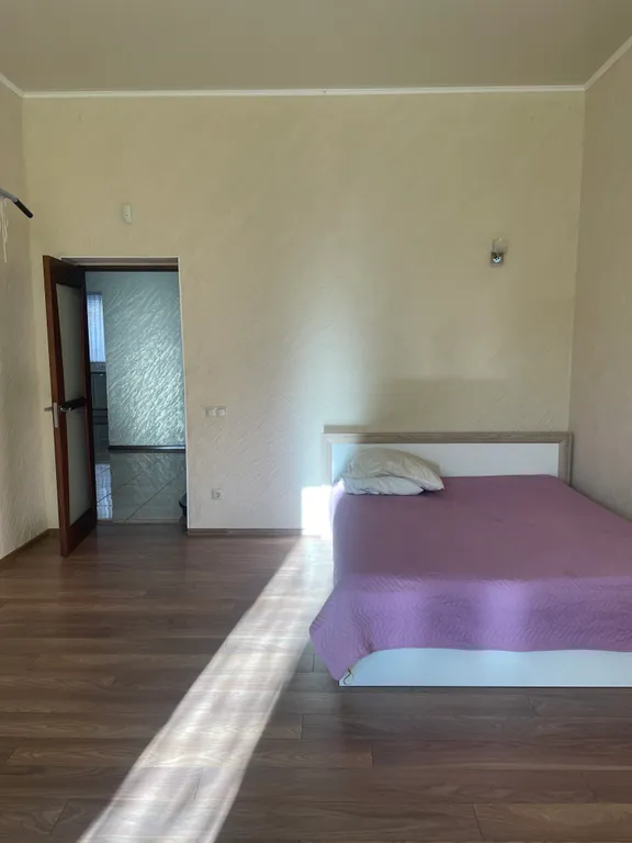 Комфортный дом недалеко от центра города