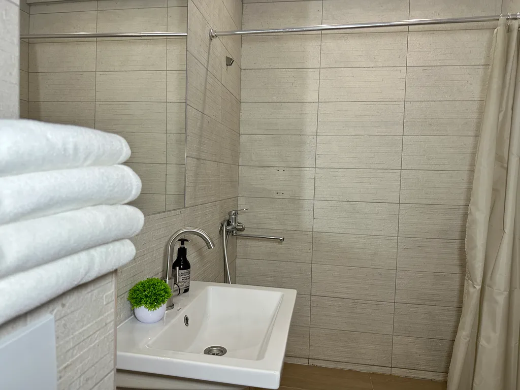 Двухэтажные апартаменты с балконом Столица 2313