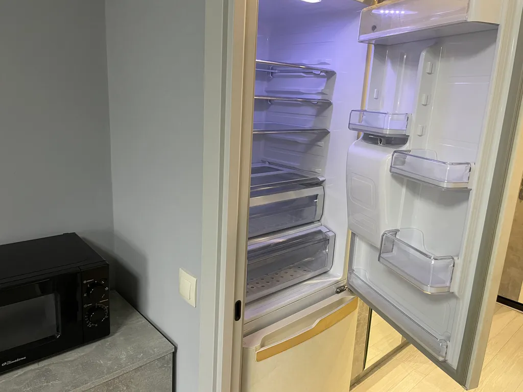 Студия с видом на лес