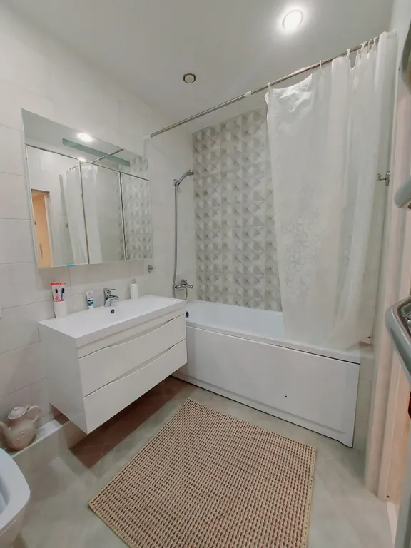 Двухкомнатная квартира на фонтане