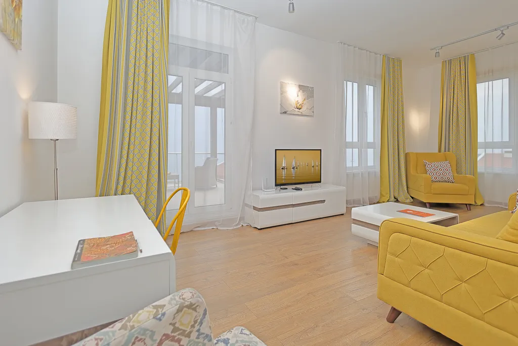 Квартира с панорманым видом на море - Kingdom