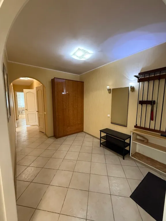 Трёхкомнатная квартира на Пл. Победы