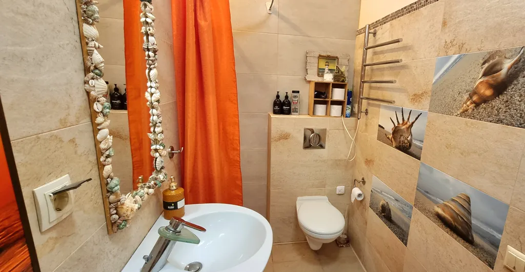 Студия Red в центре у моря