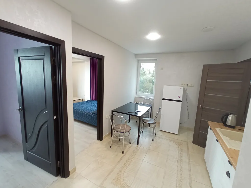 Уютная двухкомнатная квартира с видом на море и горы