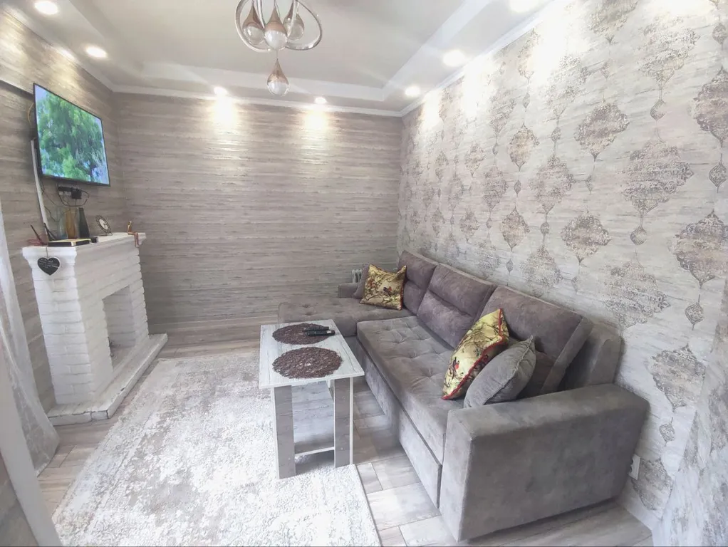 Коттедж Уютный дом с садом рядом с центром города — аренда посуточно в Бишкек