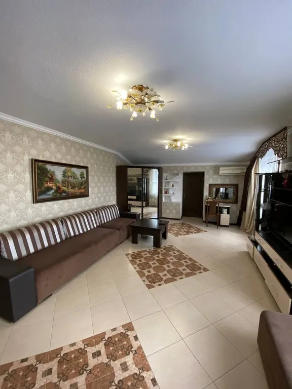 Квартира с бильярдом