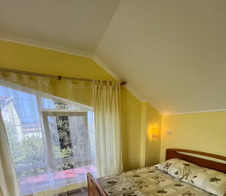 Квартира Квартира Двухкомнатный с кухней и террасой — Севастополь