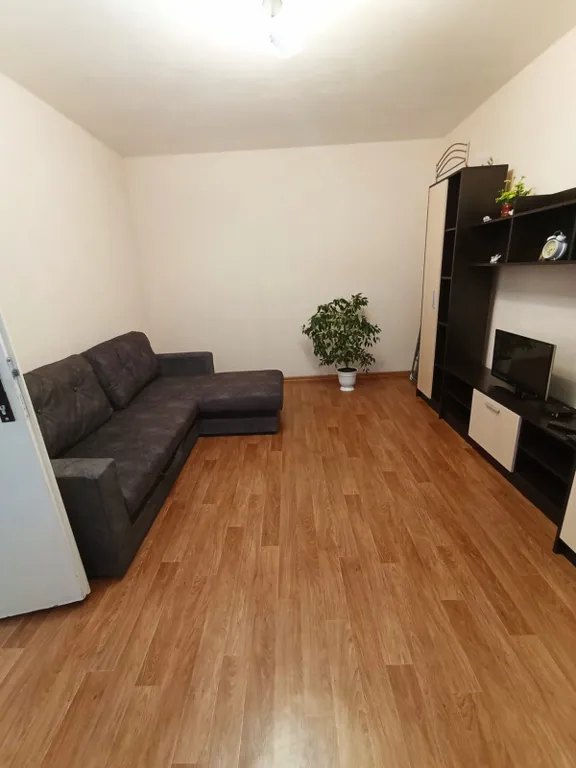 Уютная современная квартира недалеко от федеральной трассы — аренда посуточно в Камышин