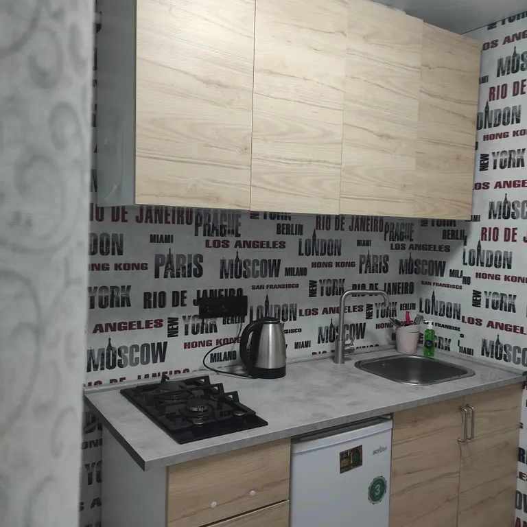 Квартира в центре Нефтяников