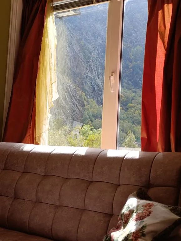 Уютная квартира с видом на горы