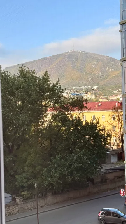 Квартира с видом на гору