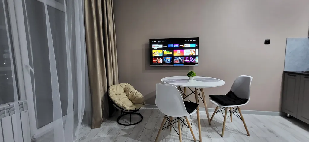 Комфортная квартира с панорамными окнами