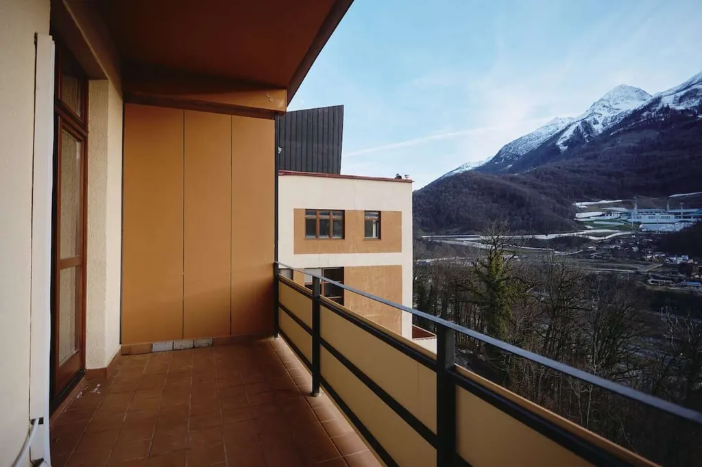 Стильный апартамент с видом на горы