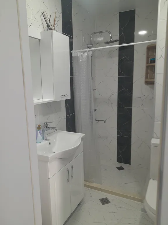 Уютная студия в центре с видом на горы