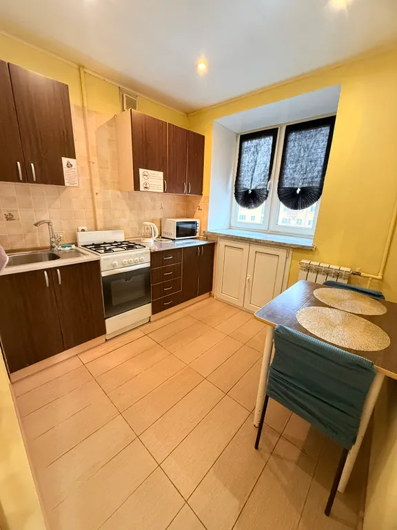 Апартаменты с балконом рядом с жд вокзалом