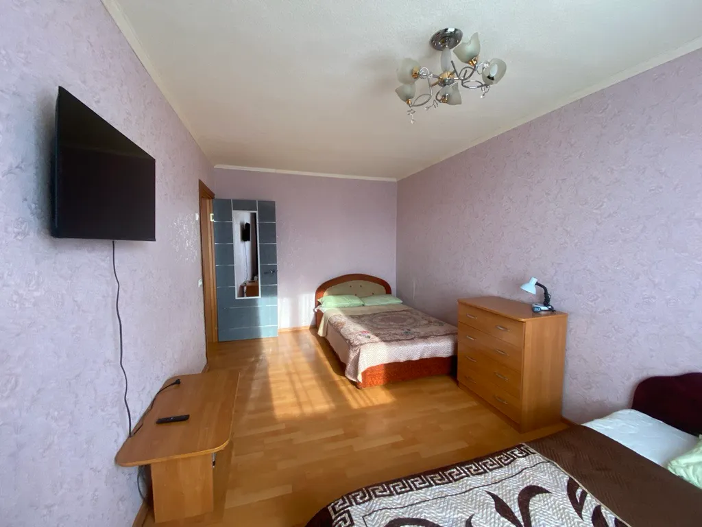 2-комнатная квартира в центре города с видом на город