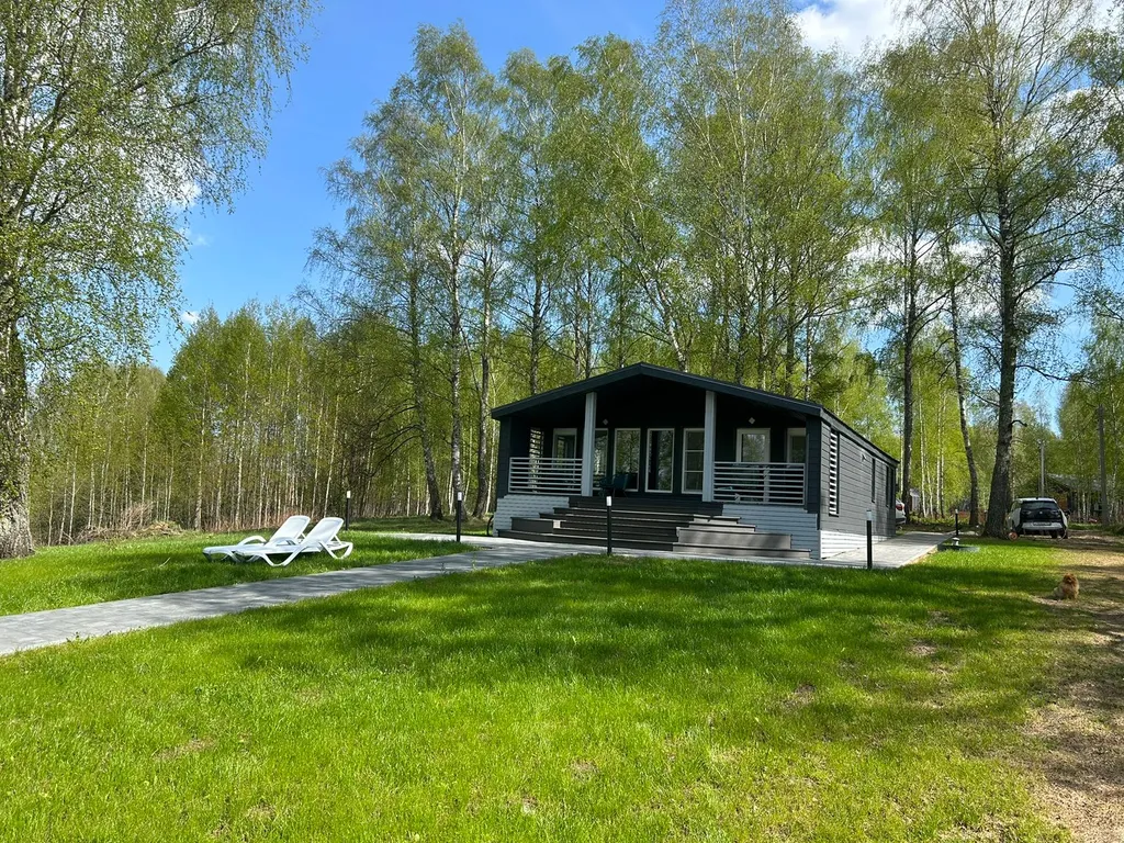 Дом на берегу водохранилища