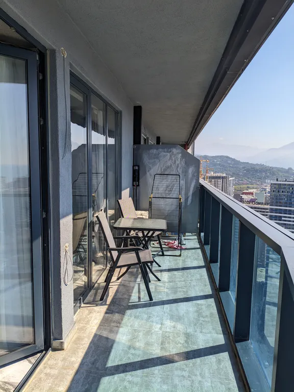 Квартира с отдельной спальней с лучшим видом на море и стадион