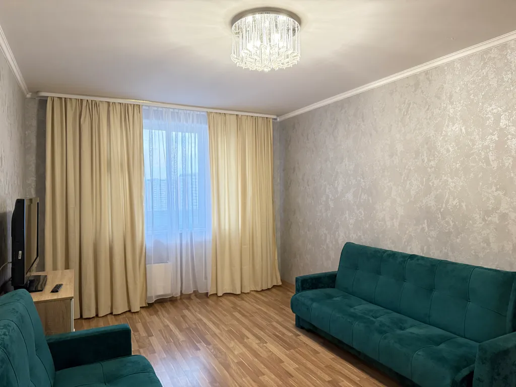 Квартира с двумя балконами с видом на лес | Уютно, как дома