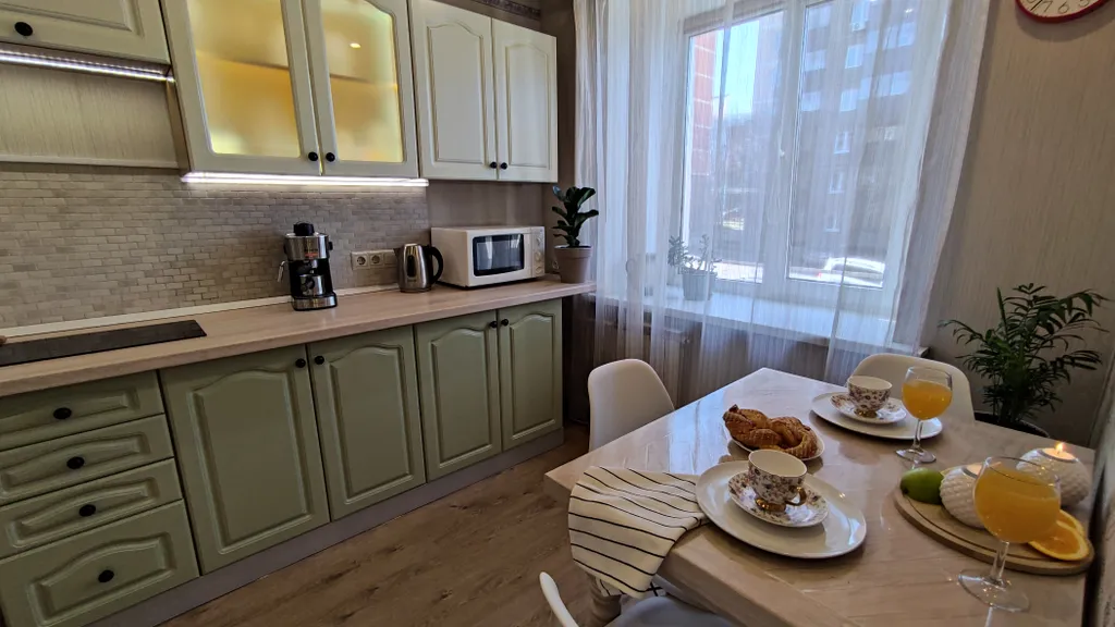 Светлая уютная 4-комнатная квартира рядом с центром