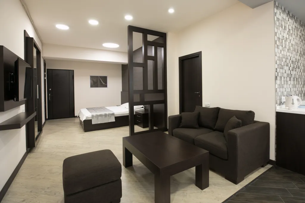 Квартира Студия в новом доме с консьержем в самом сердце города — аренда посуточно в Ереван