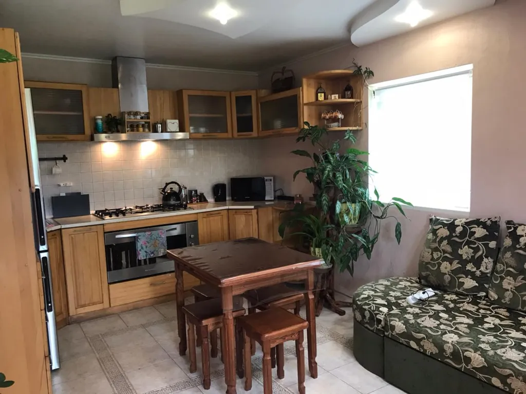 Коттедж Уютный, чистый дом с видом на горы — Сочи