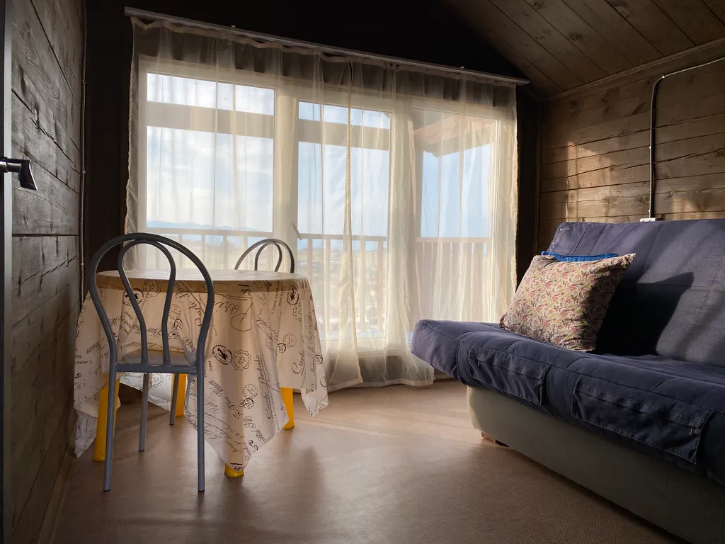 Домик с видом на Байкал и горы