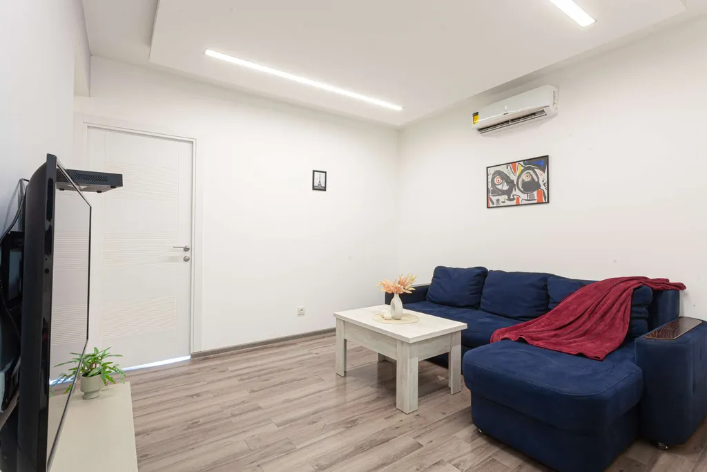 Маленькая уютная квартира с 2 спальнями в центре