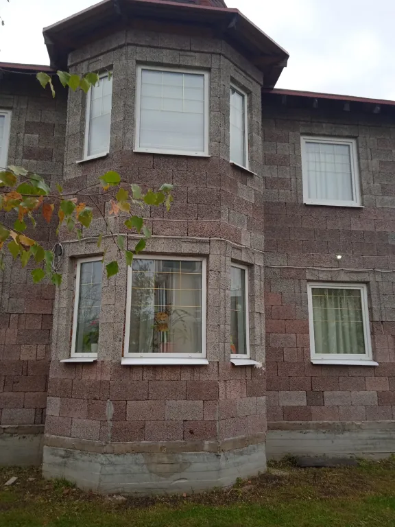 Коттедж Большой дом в черте города рядом парки и фонтаны Петергофа — Санкт-Петербург