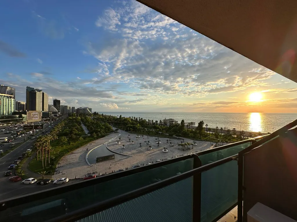 Квартира Квартира с шикарным видом на море и парк — Батуми