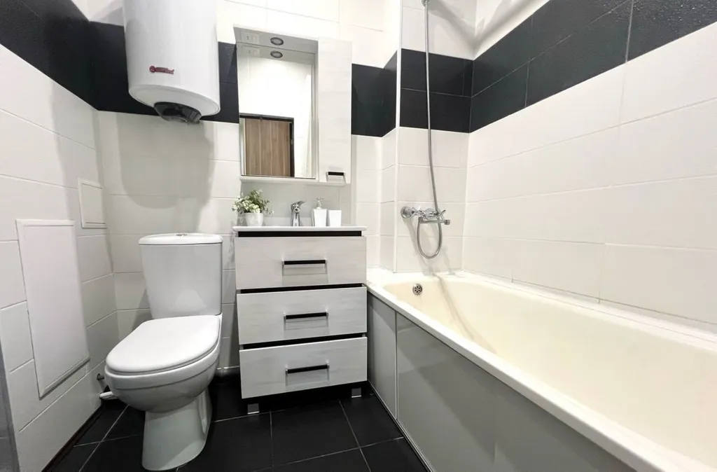 Солнечная студия Апельсин с красивым видом на Амур