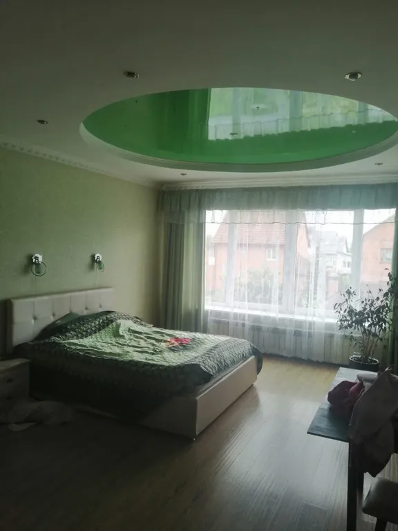 Просторный загородный дом