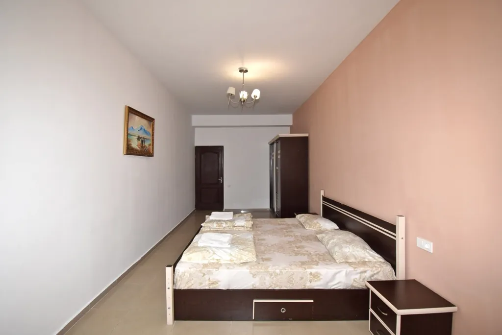 4-комнатная Квартира