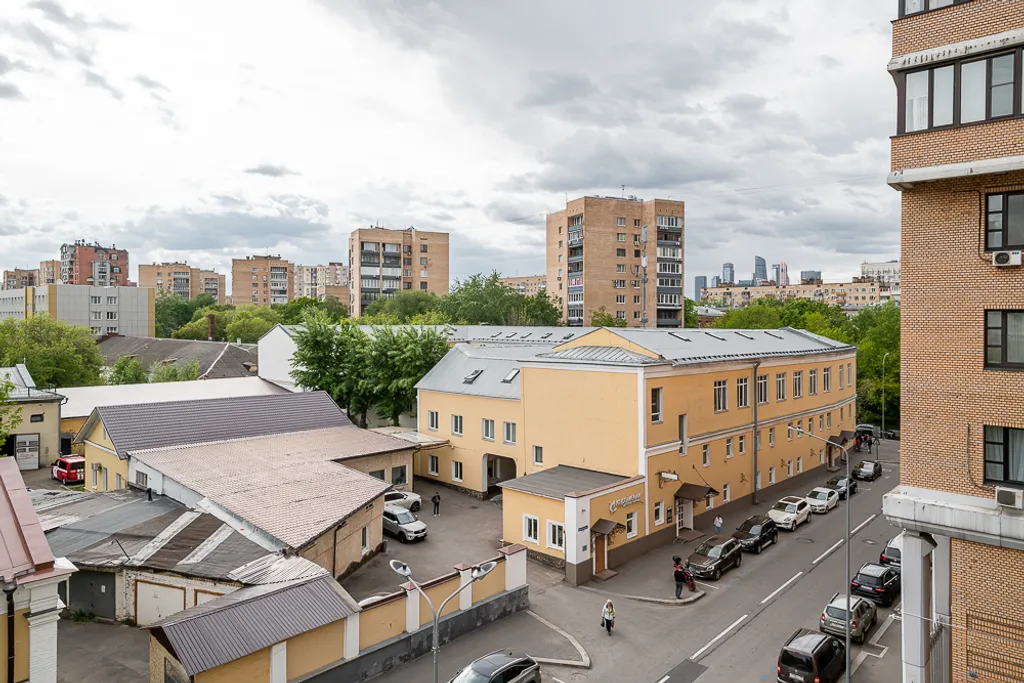 Квартира 3-комнатная квартира, метро Парк культуры — Москва