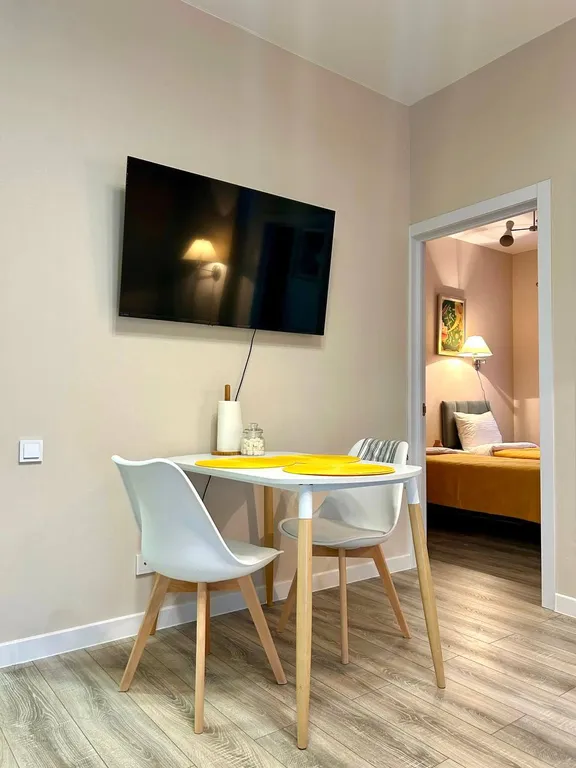 Квартира Апартаменты "AzurGarden" — Варваровка