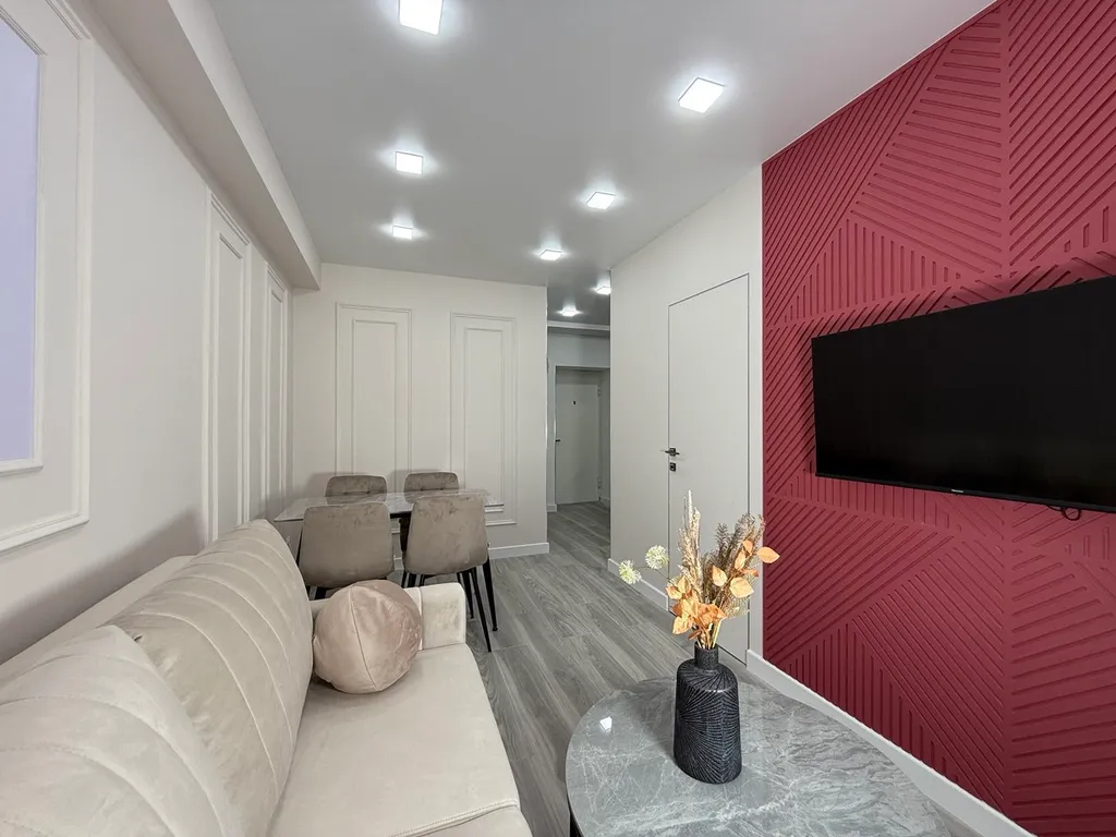 New trendy 1bd apt, Unbeatable location